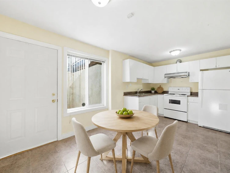 213 W 28th Street, North Vancouver, BC, V7N 2H9 - 20