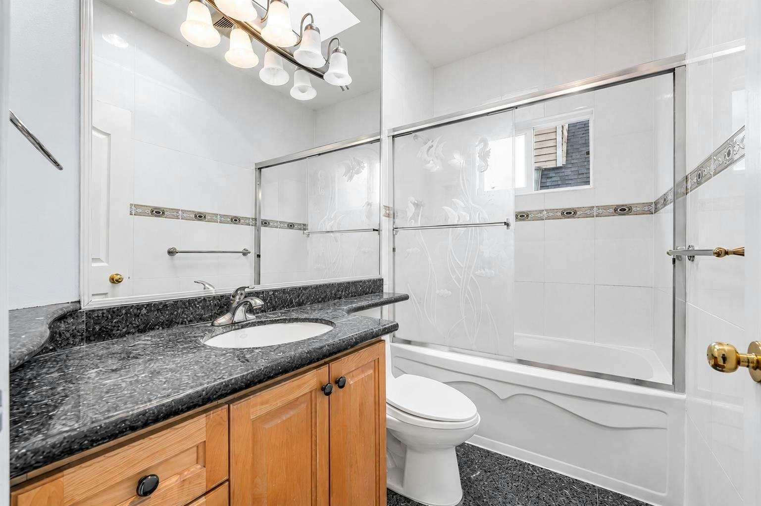 213 W 28th Street, North Vancouver, BC, V7N 2H9 - 22