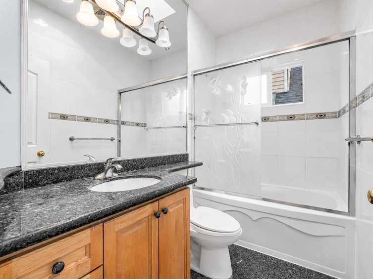 213 W 28th Street, North Vancouver, BC, V7N 2H9 - 22