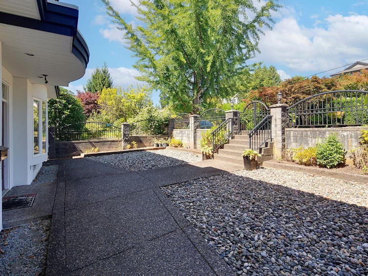 213 W 28th Street, North Vancouver, BC, V7N 2H9 - 30