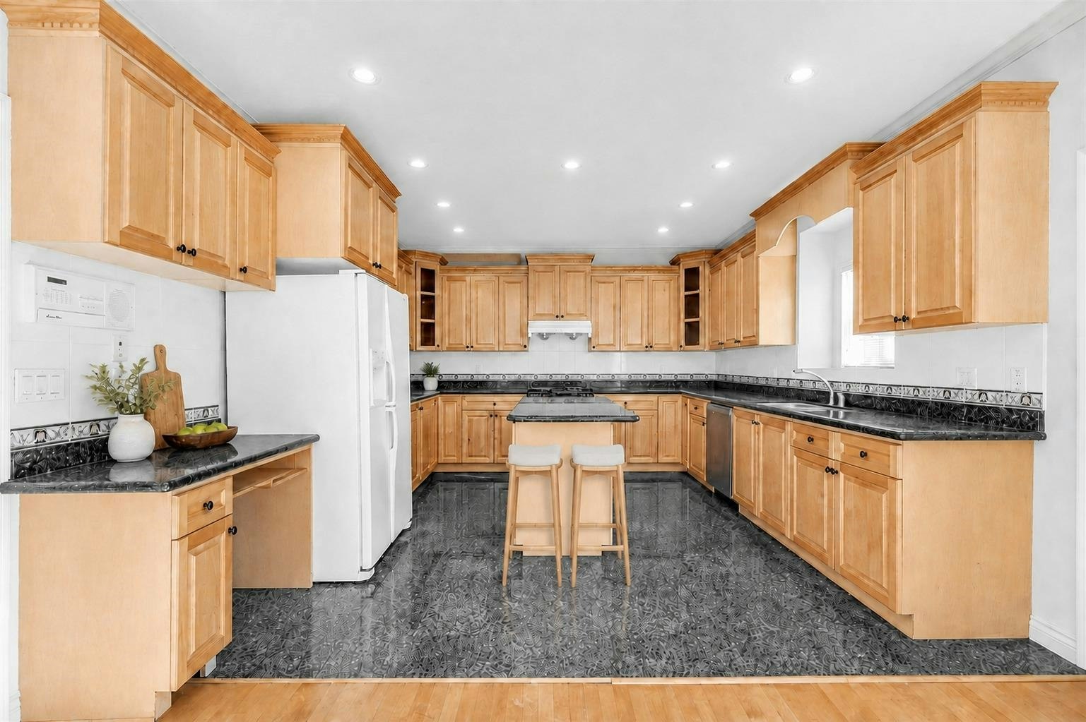 213 W 28th Street - 4