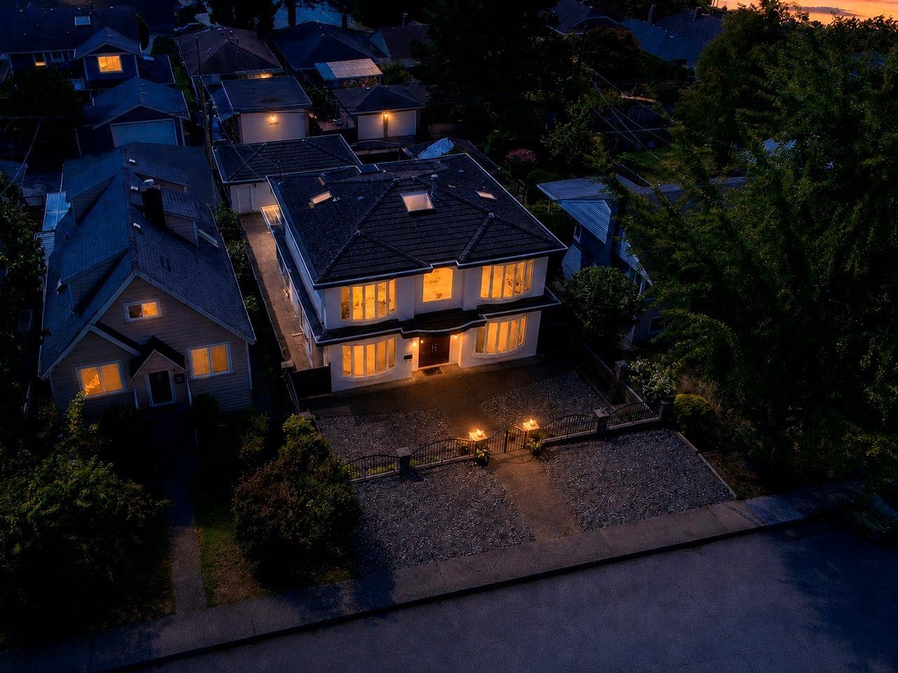 213 W 28th Street, North Vancouver, BC, V7N 2H9 - 36