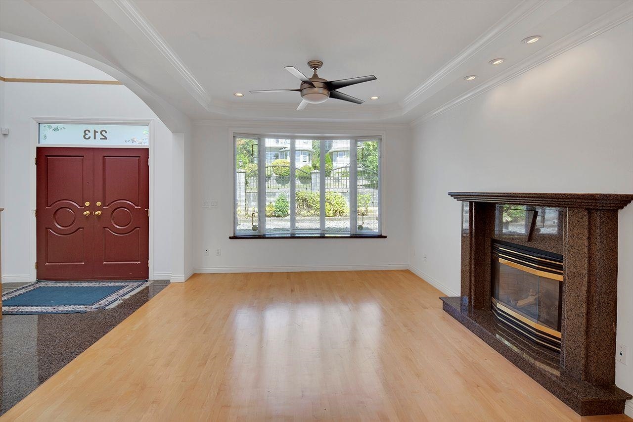 213 W 28th Street, North Vancouver, BC, V7N 2H9 - 4