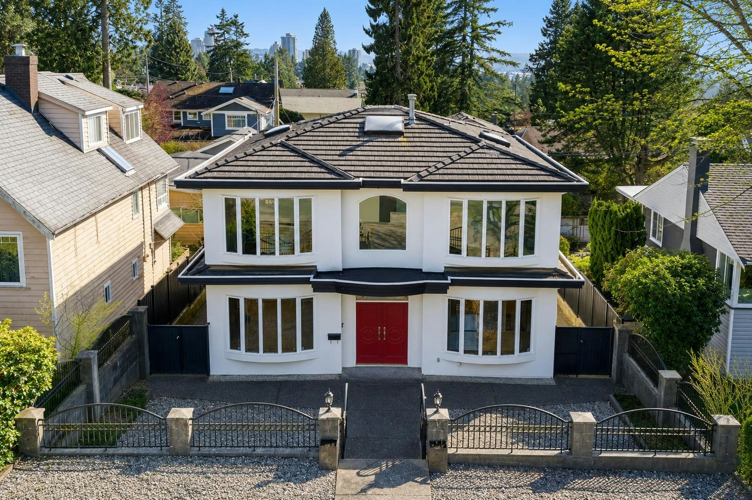 213 W 28th Street, North Vancouver, BC, V7N 2H9