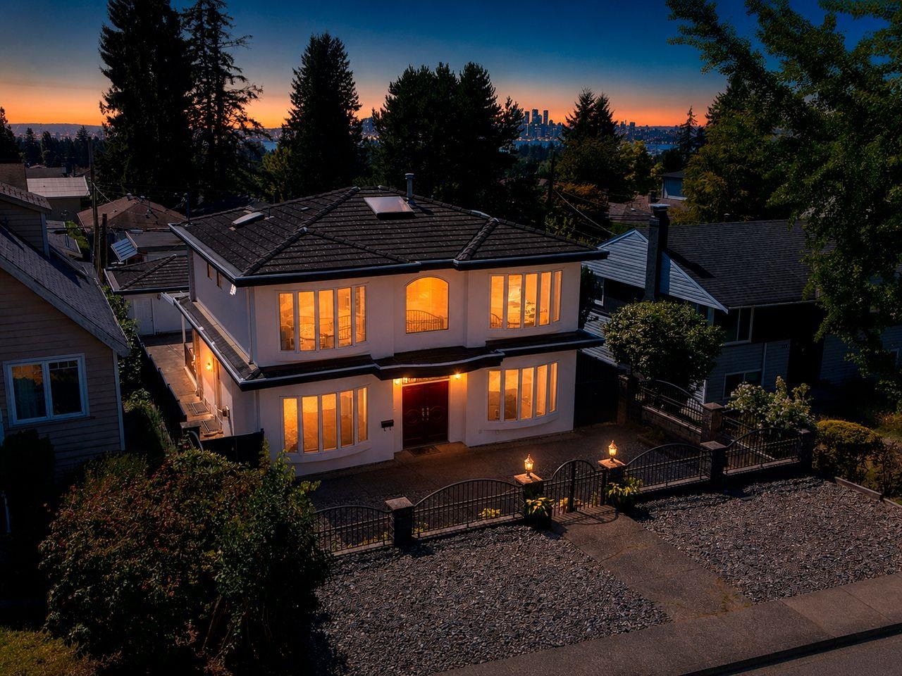 213 W 28th Street, North Vancouver, BC, V7N 2H9 - 37