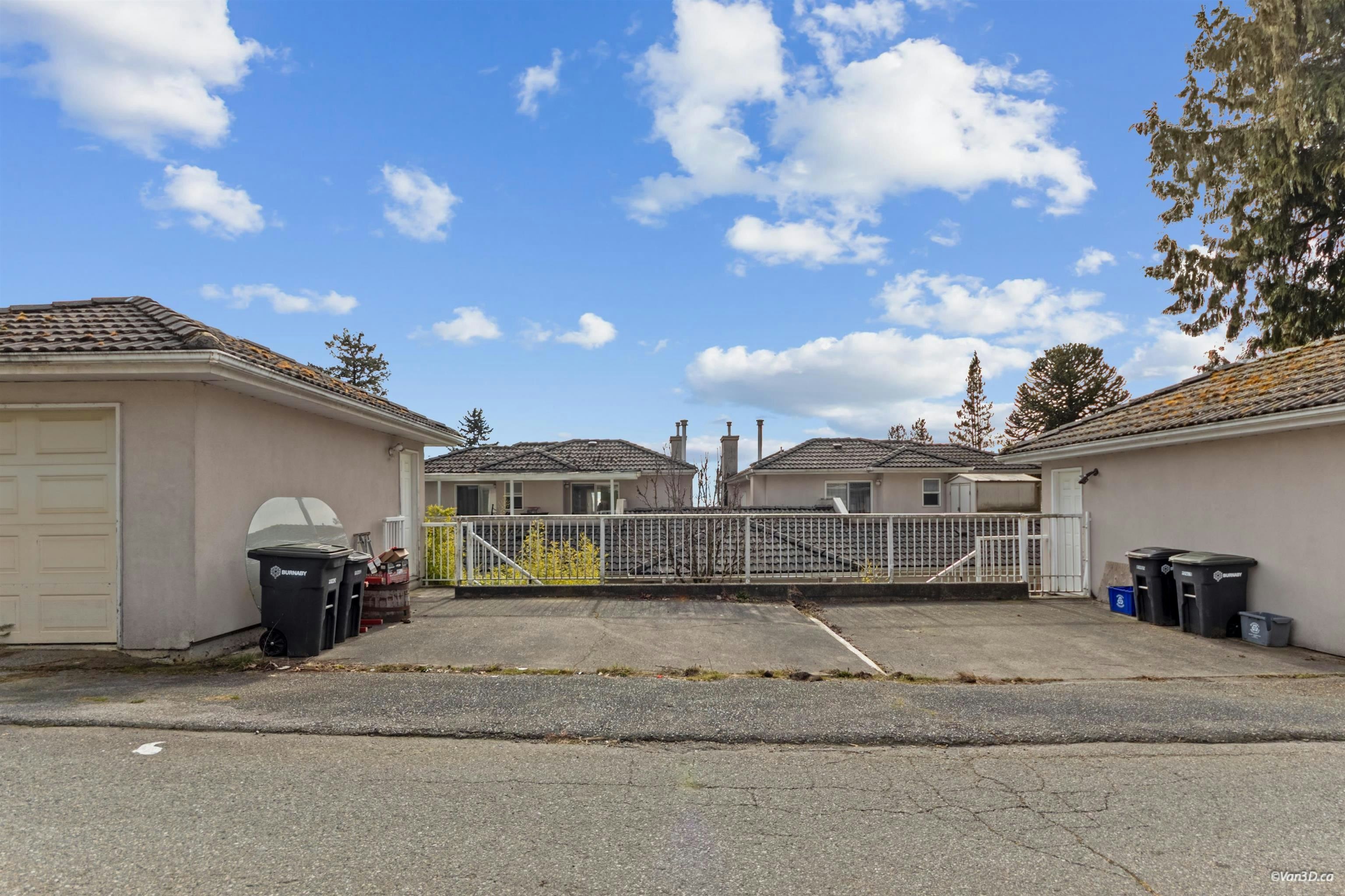 5177 Carson Street, Burnaby, BC, V5J 2Z1 - 29