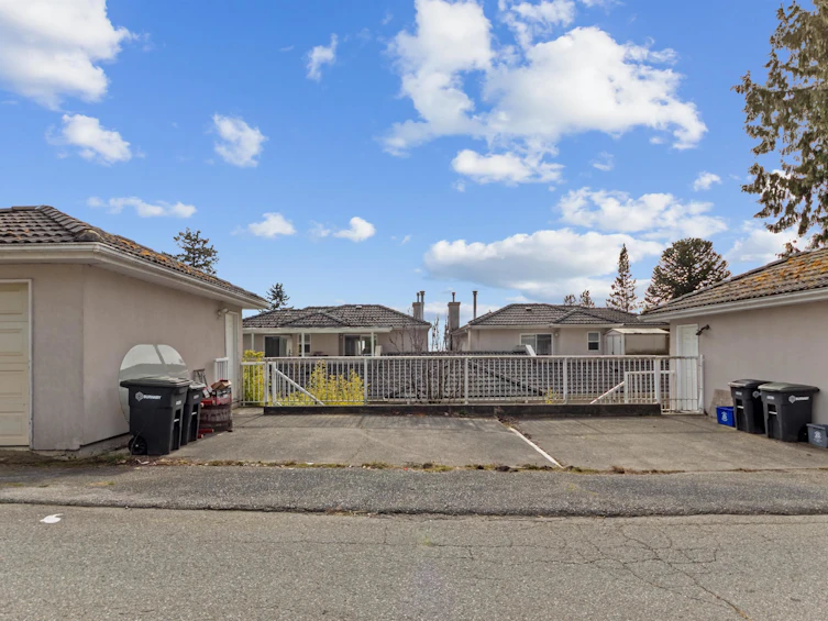 5177 Carson Street, Burnaby, BC, V5J 2Z1 - 29