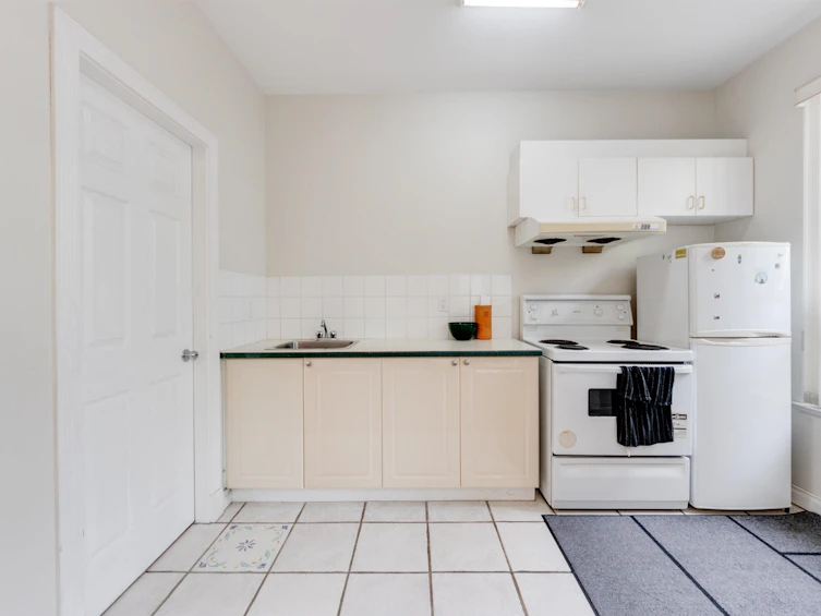 5177 Carson Street, Burnaby, BC, V5J 2Z1 - 17