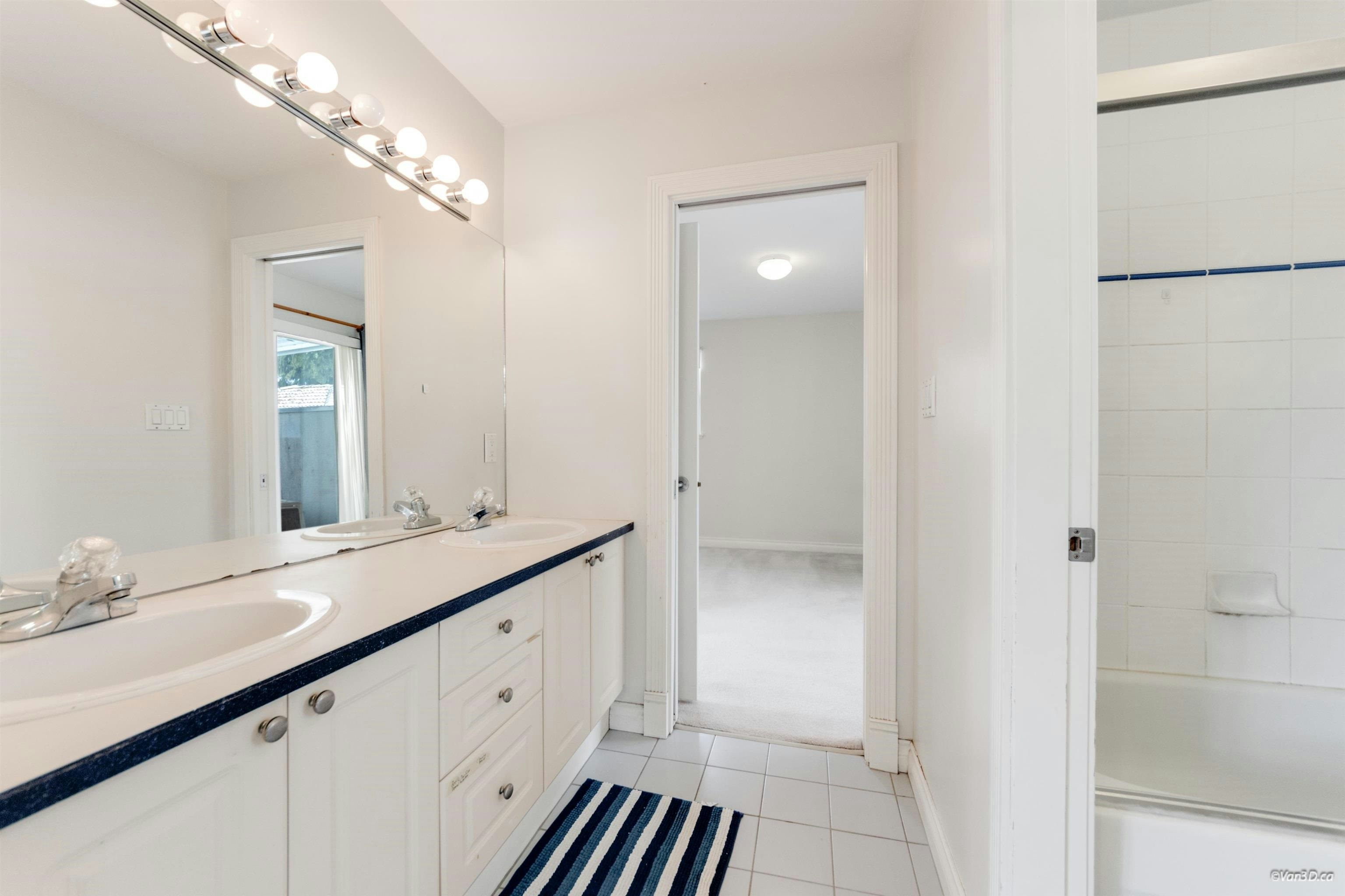 5177 Carson Street, Burnaby, BC, V5J 2Z1 - 23