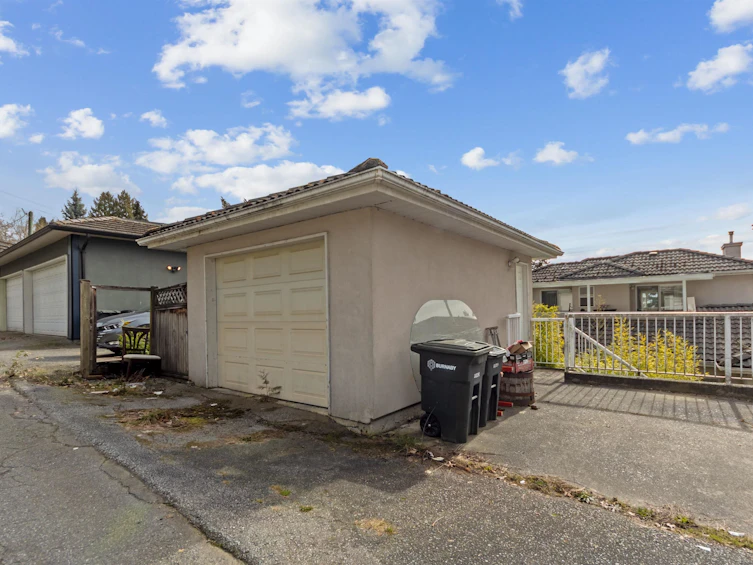 5177 Carson Street, Burnaby, BC, V5J 2Z1 - 28