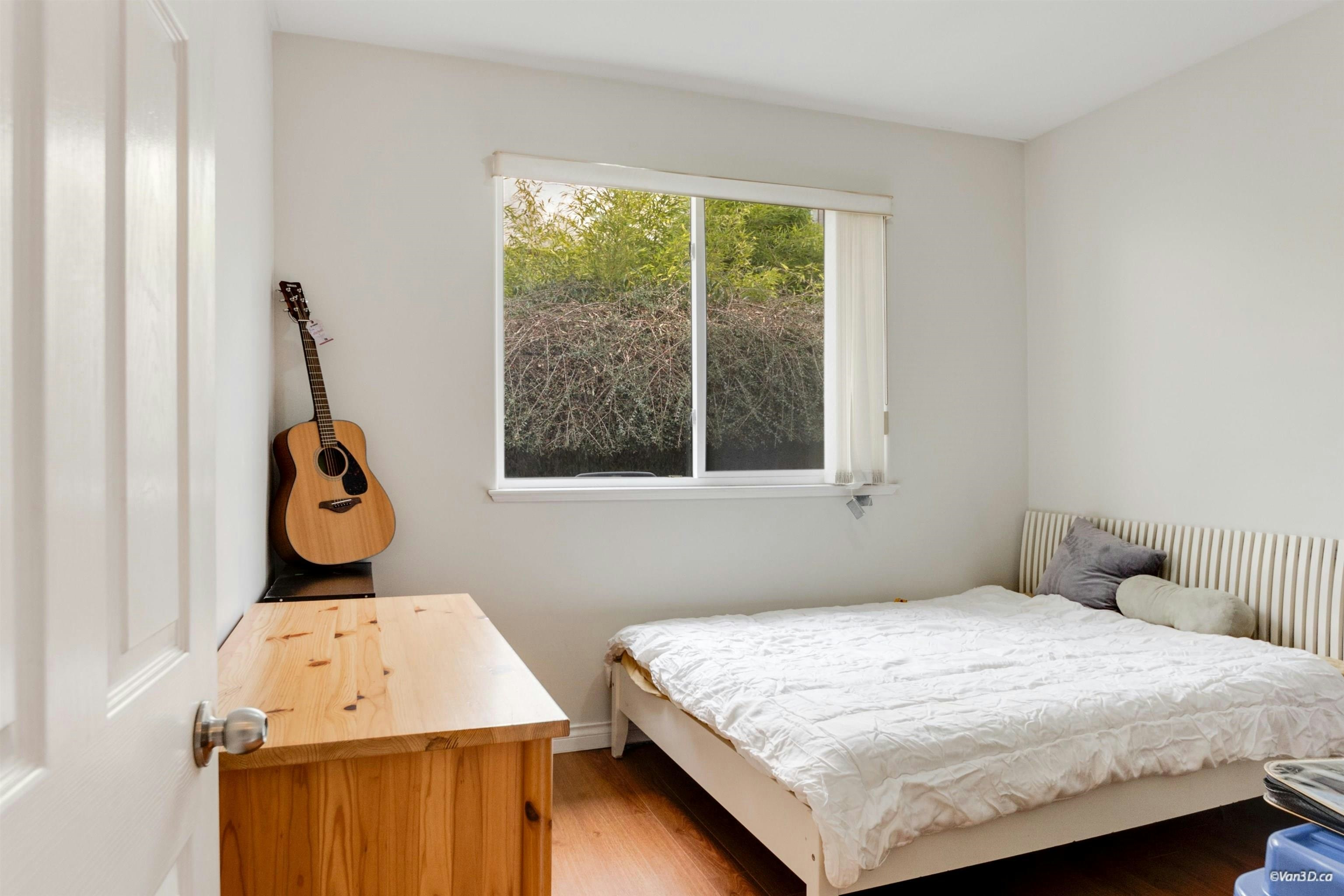 5177 Carson Street, Burnaby, BC, V5J 2Z1 - 14