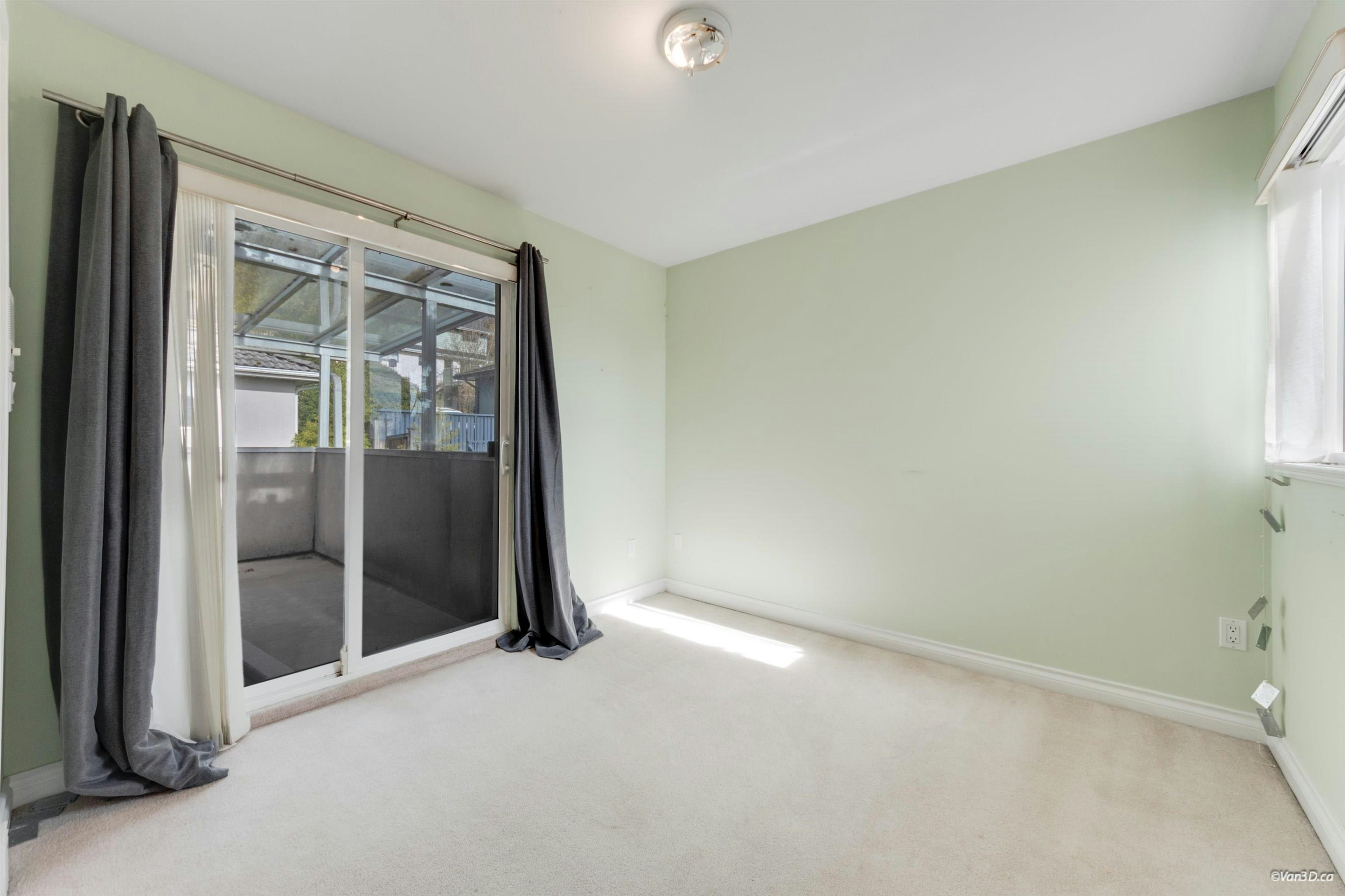 5177 Carson Street, Burnaby, BC, V5J 2Z1 - 24