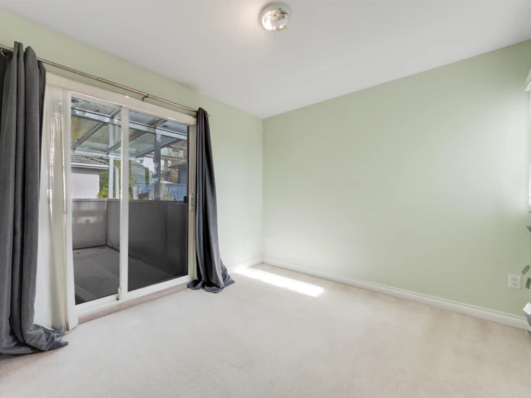 5177 Carson Street, Burnaby, BC, V5J 2Z1 - 24