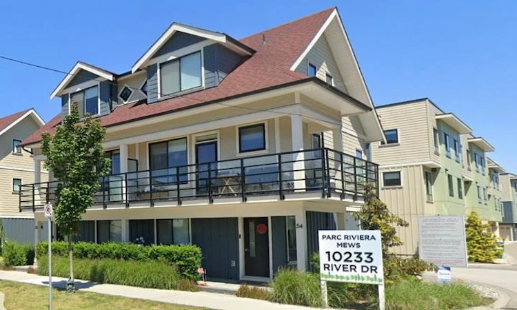 28-10233 River Drive