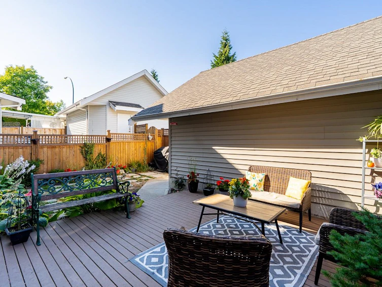 15163 61a Avenue, Surrey, BC, V3S 5J7 - 30