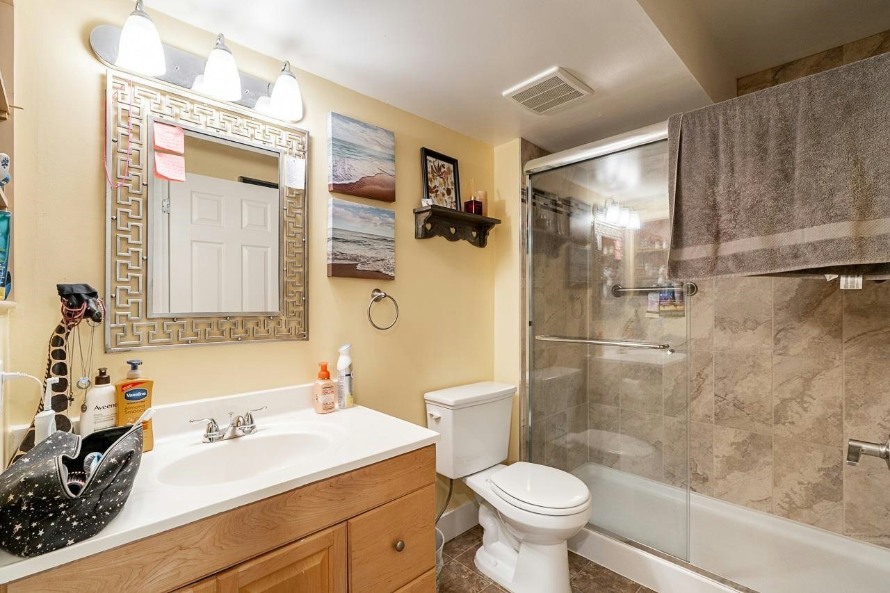 15163 61a Avenue, Surrey, BC, V3S 5J7 - 32