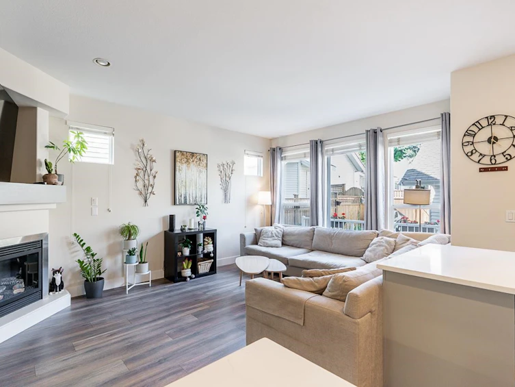 15163 61a Avenue, Surrey, BC, V3S 5J7 - 9
