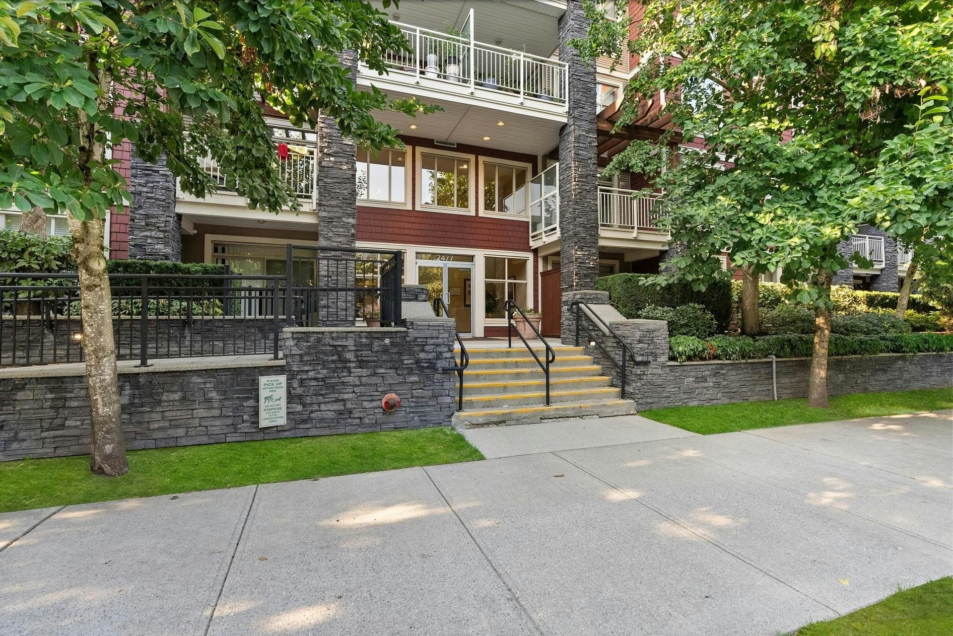 207-2477 Kelly Avenue, Port Coquitlam, BC, V3C 0B3