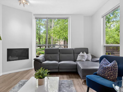 201-2668 Ash Street - 4