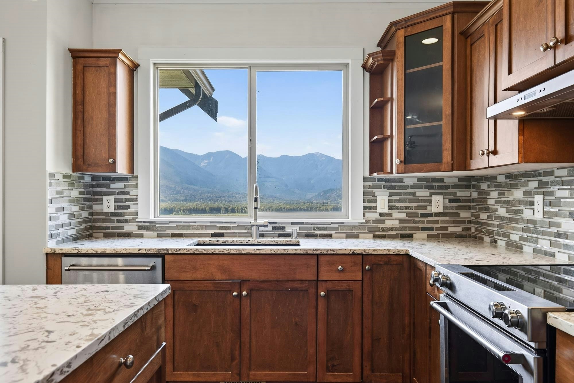 43726 Alameda Drive, Chilliwack, BC, V2R 0J9 - 12
