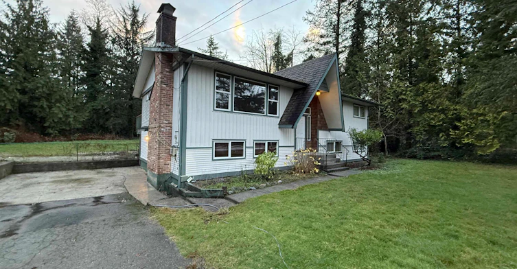 19371 76 Avenue, Surrey, BC, V4N 6C6