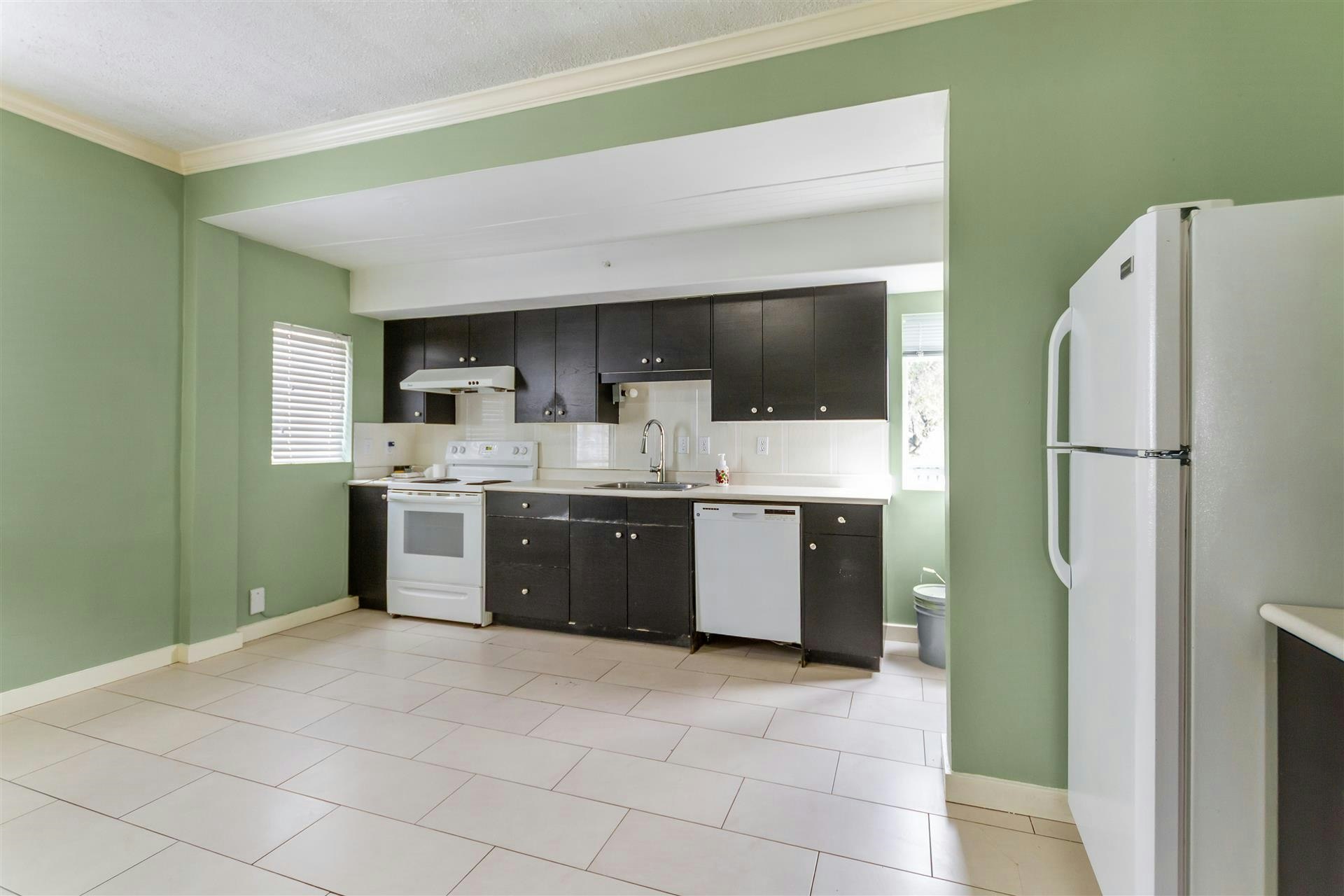 2119 E 30th Avenue - 3