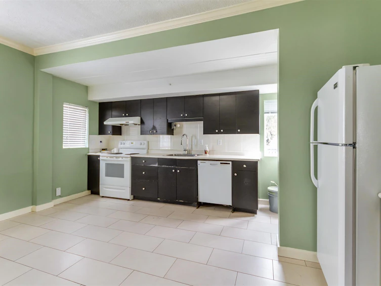 2119 E 30th Avenue, Vancouver, BC, V5N 3A5 - 3