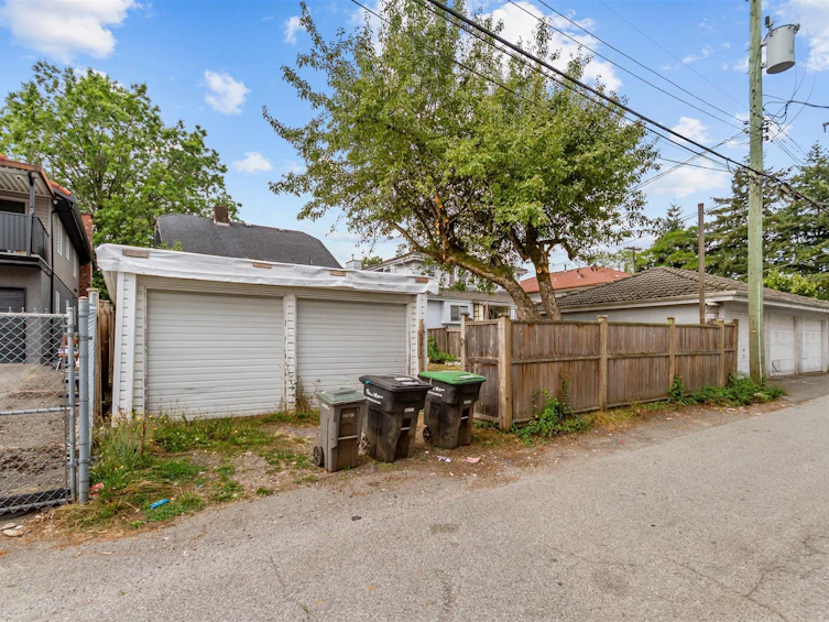 2119 E 30th Avenue, Vancouver, BC, V5N 3A5 - 20