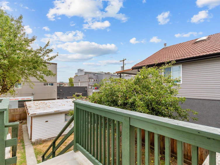 2119 E 30th Avenue, Vancouver, BC, V5N 3A5 - 19