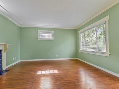 2119 E 30th Avenue - 2