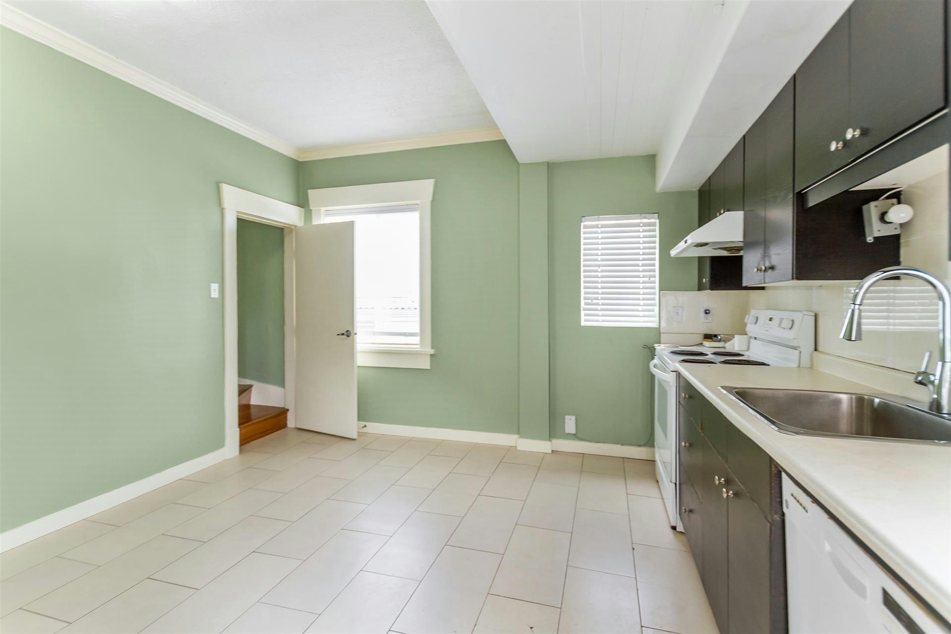 2119 E 30th Avenue - 5