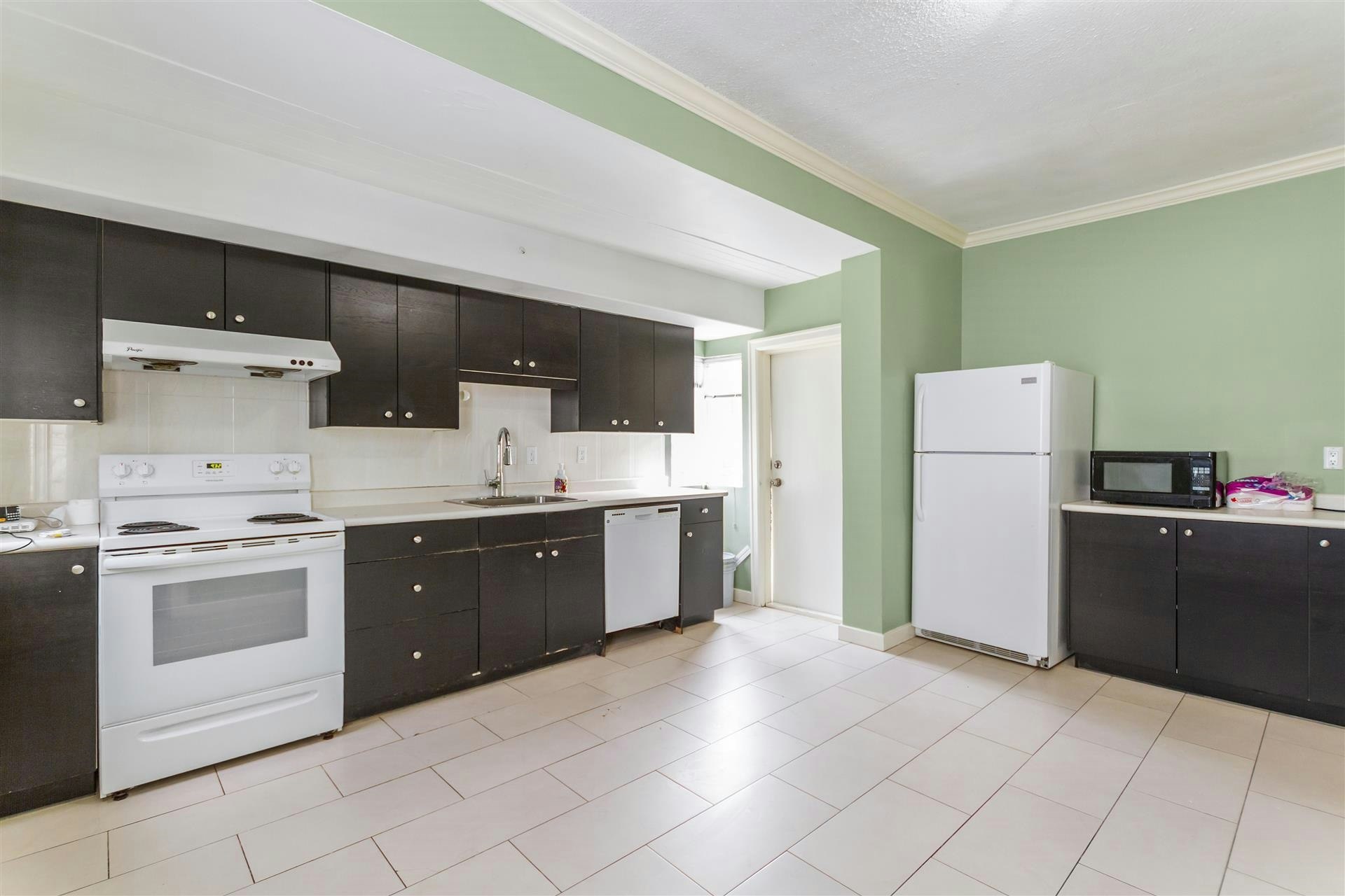 2119 E 30th Avenue - 4