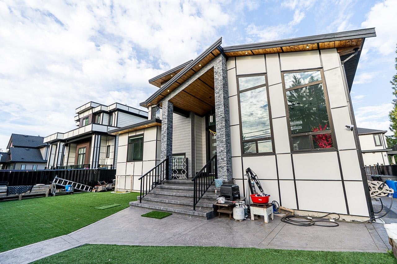 9342 156 Street - 2