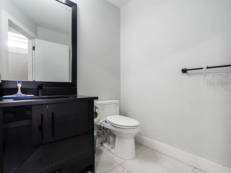 9342 156 Street, Surrey, BC, V3R 4L2 - 34