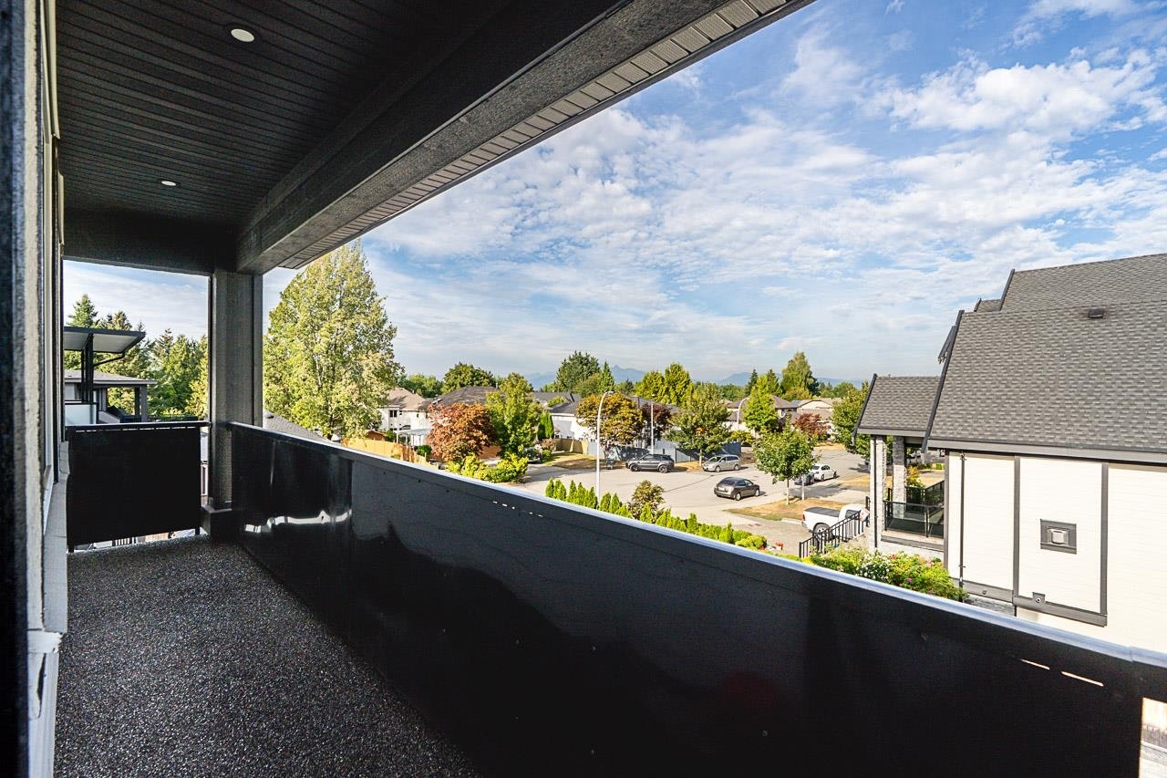 9342 156 Street, Surrey, BC, V3R 4L2 - 30