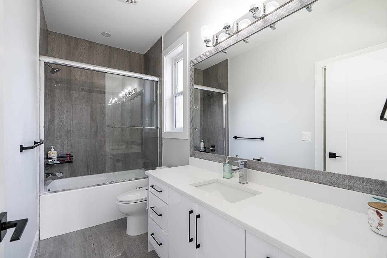 9342 156 Street, Surrey, BC, V3R 4L2 - 28