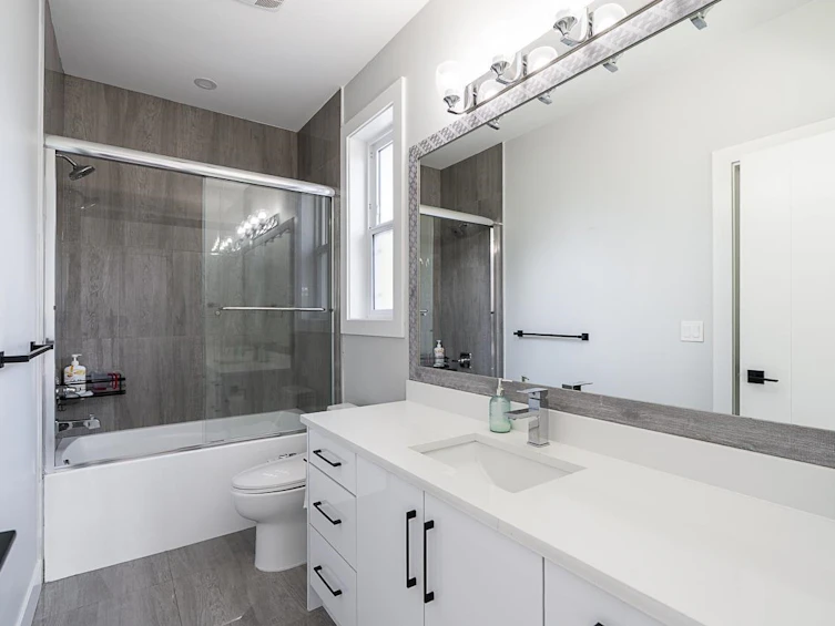 9342 156 Street, Surrey, BC, V3R 4L2 - 28