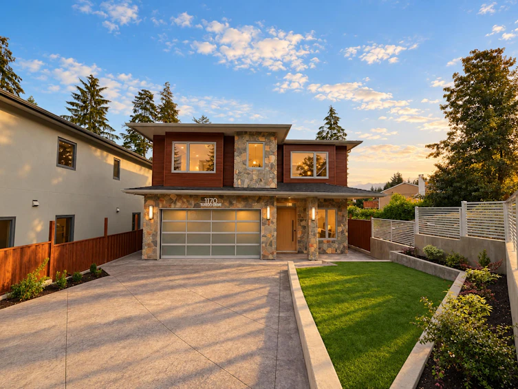 1170 Tuxedo Drive, Port Moody, BC, V3H 1L4
