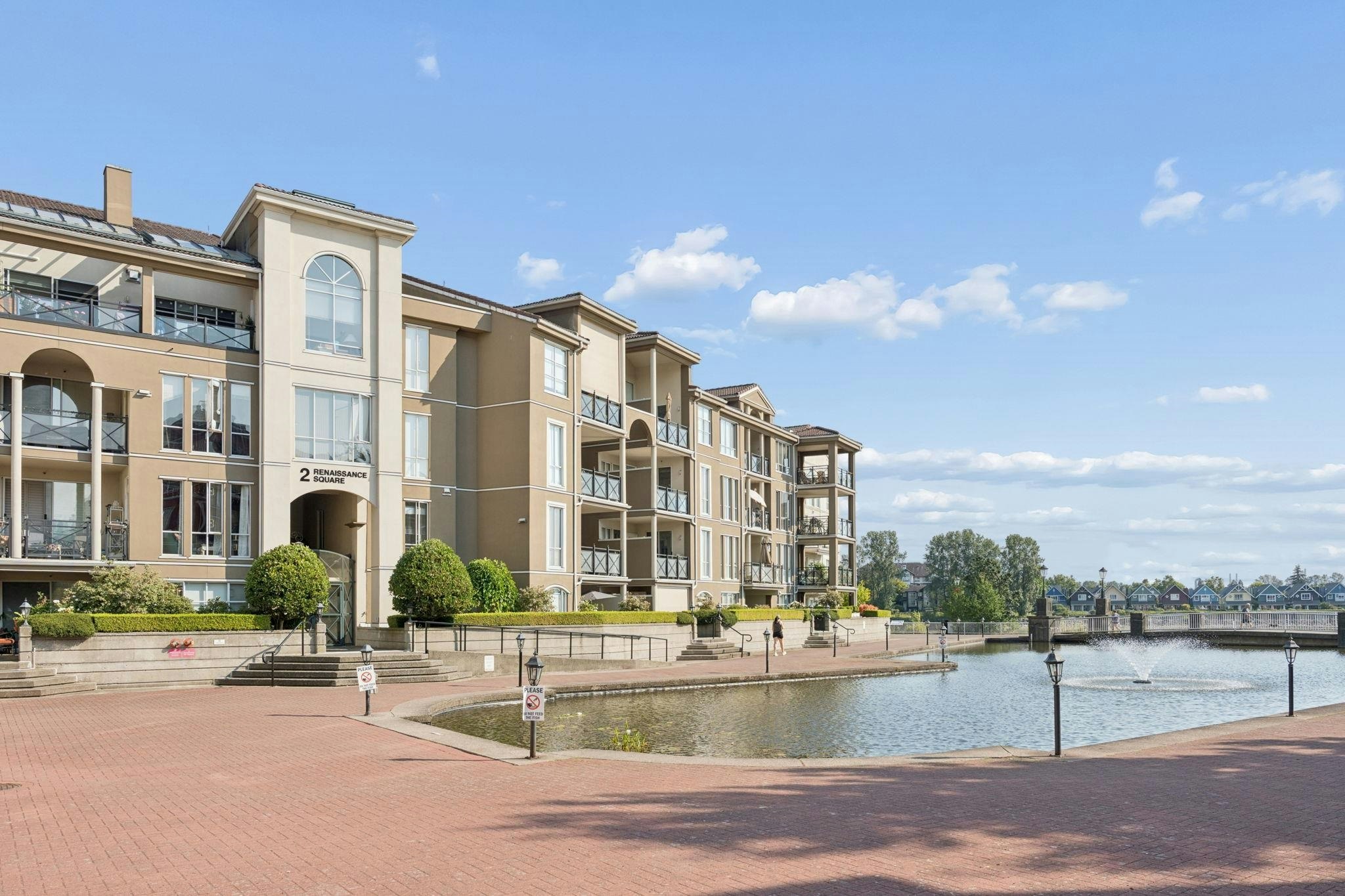 401-2 Renaissance Square, New Westminster, BC, V3M 6K3 - 27