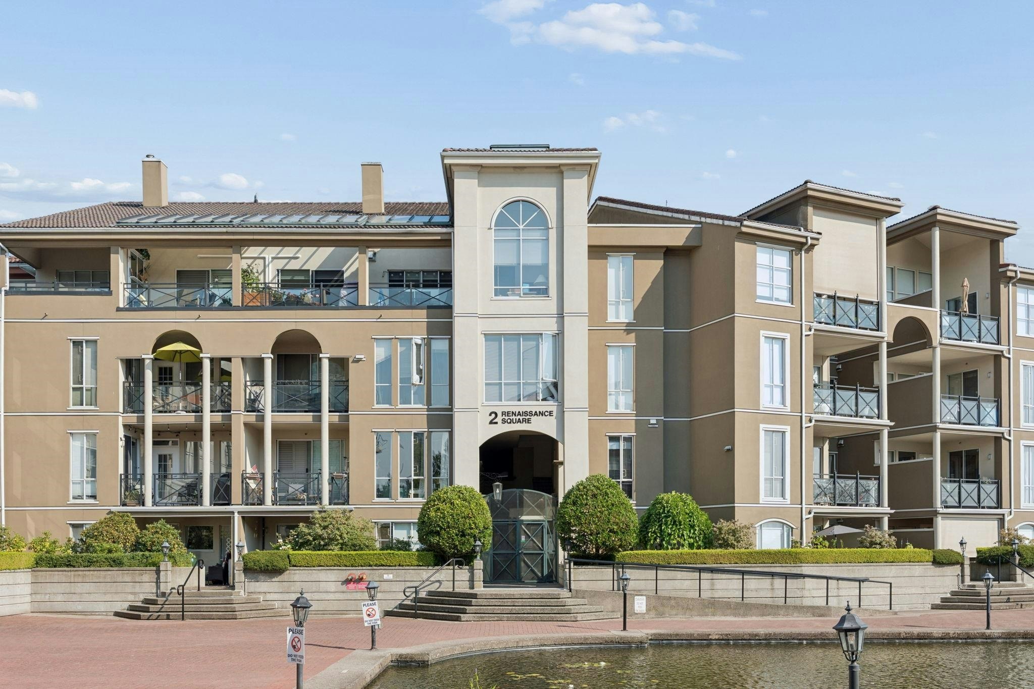 401-2 Renaissance Square, New Westminster, BC, V3M 6K3 - 29