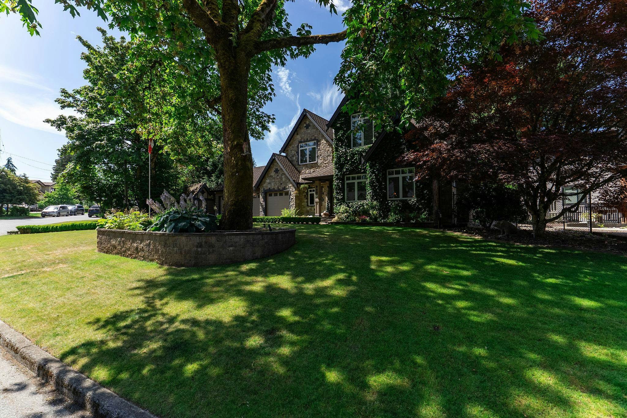 930 Selkirk Crescent - 2