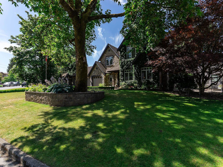 930 Selkirk Crescent, Coquitlam, BC, V3J 6E5 - 2