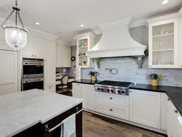 930 Selkirk Crescent, Coquitlam, BC, V3J 6E5 - 8