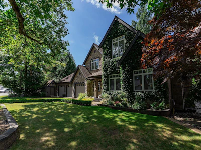930 Selkirk Crescent - 3