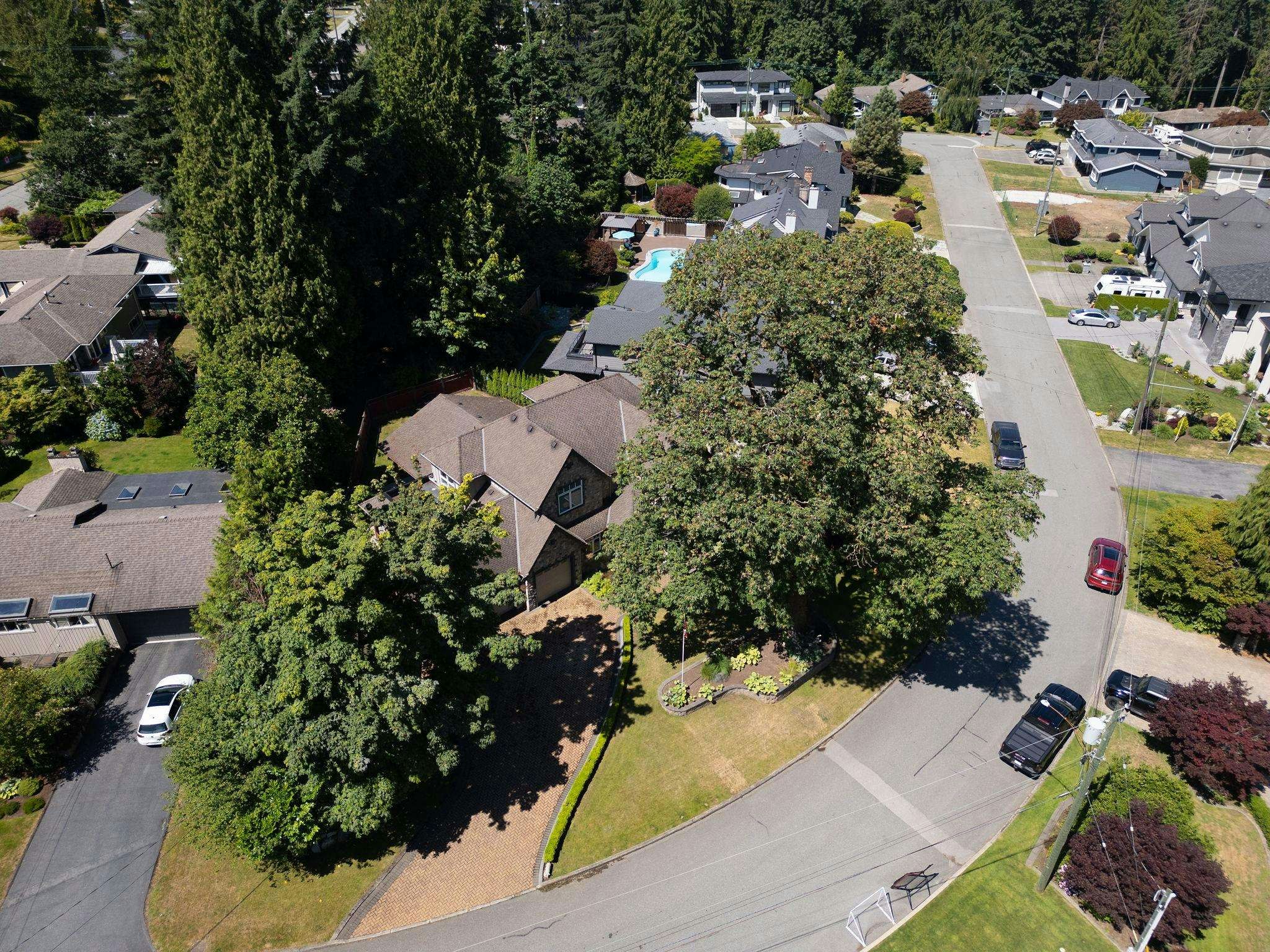 930 Selkirk Crescent, Coquitlam, BC, V3J 6E5 - 38