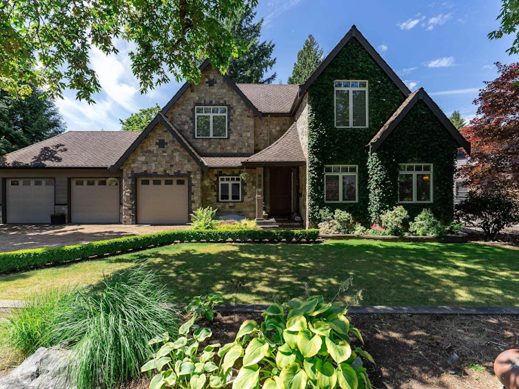 930 Selkirk Crescent, Coquitlam, BC, V3J 6E5