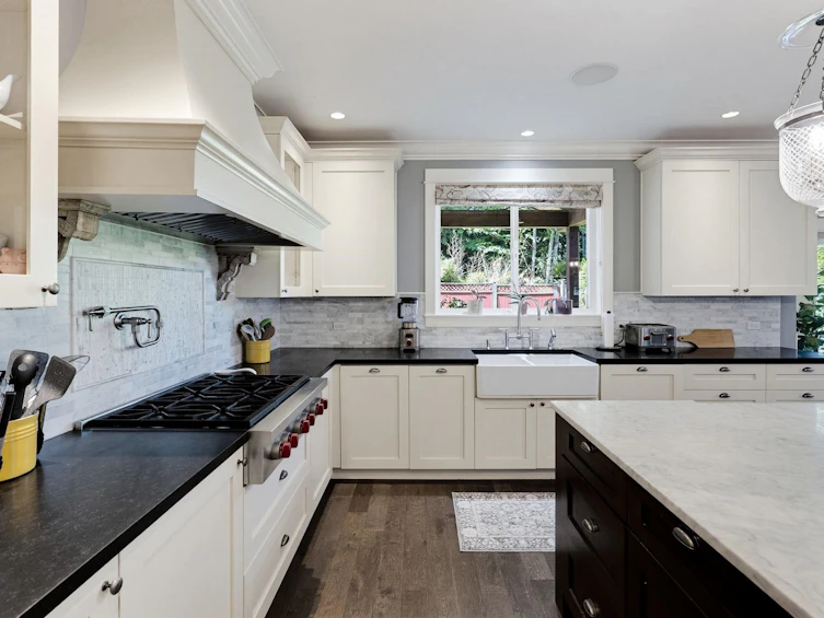 930 Selkirk Crescent, Coquitlam, BC, V3J 6E5 - 10