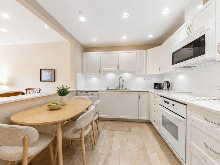 302-1765 Marine Drive, West Vancouver, BC, V7V 1J5 - 13
