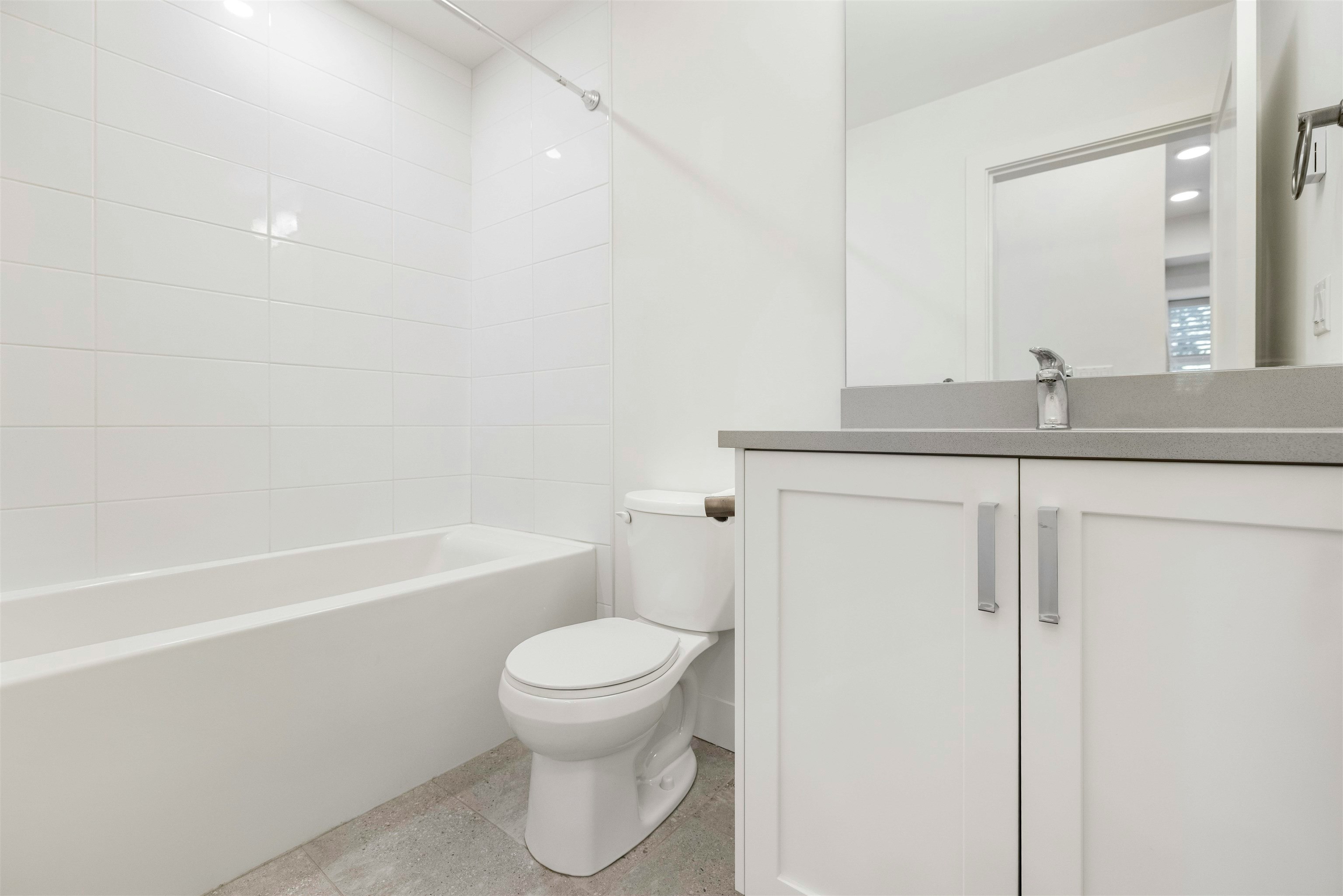 204-33568 George Ferguson Way, Abbotsford, BC, V2S 0M3 - 26