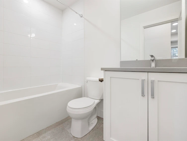 204-33568 George Ferguson Way, Abbotsford, BC, V2S 0M3 - 26